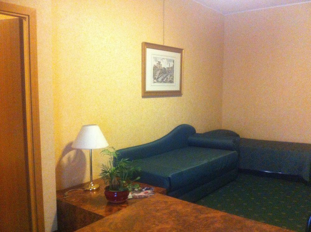 Park Hotel Blanc Et Noir Rome Bagian luar foto