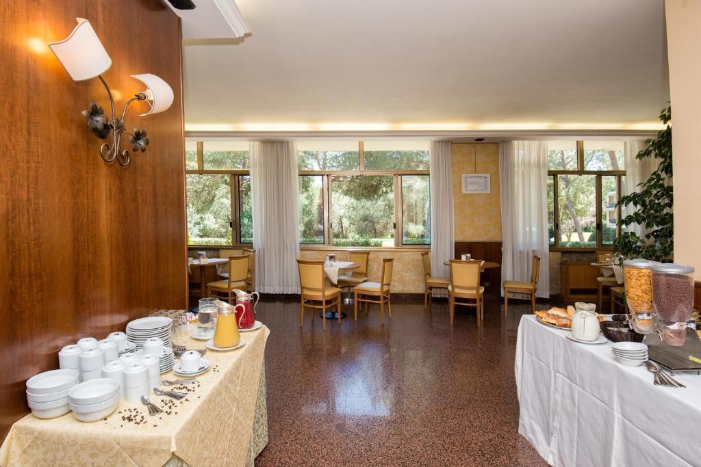Park Hotel Blanc Et Noir Rome Bagian luar foto